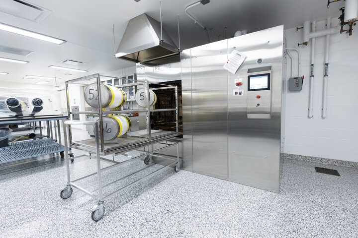 Primus Autoclave in gnoto facility.